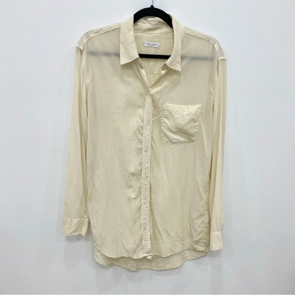 EQUIPMENT cream Signature Silk long sleeve button up top Sz Medium - Picture 1 of 6